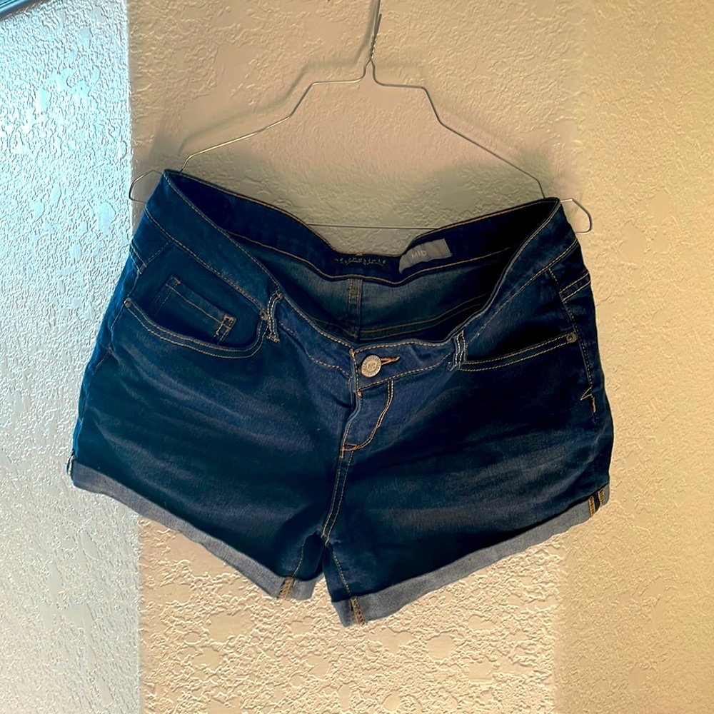 Size 12 Aéropostale Jean shorts